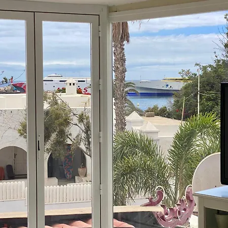 Magaly. Right By The Ocean! Beach! Apartment *